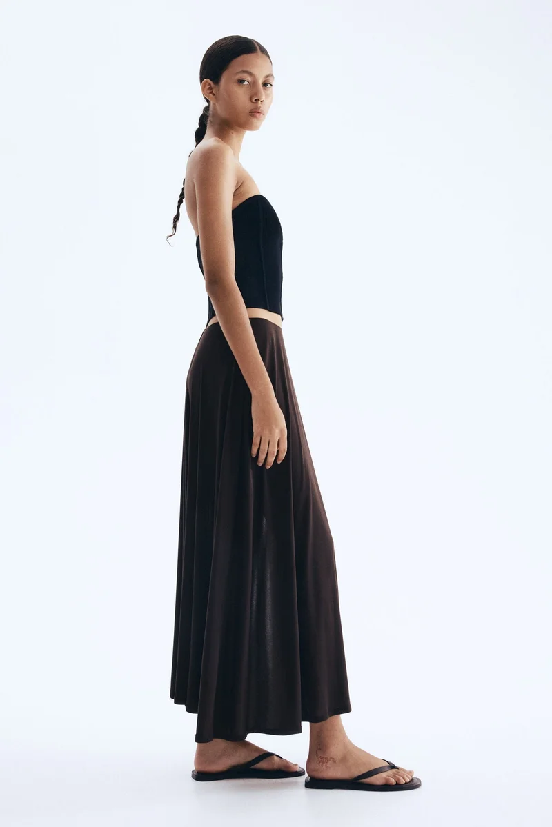 اتش اند ام تنورة بتصميم A من الجيرسيه